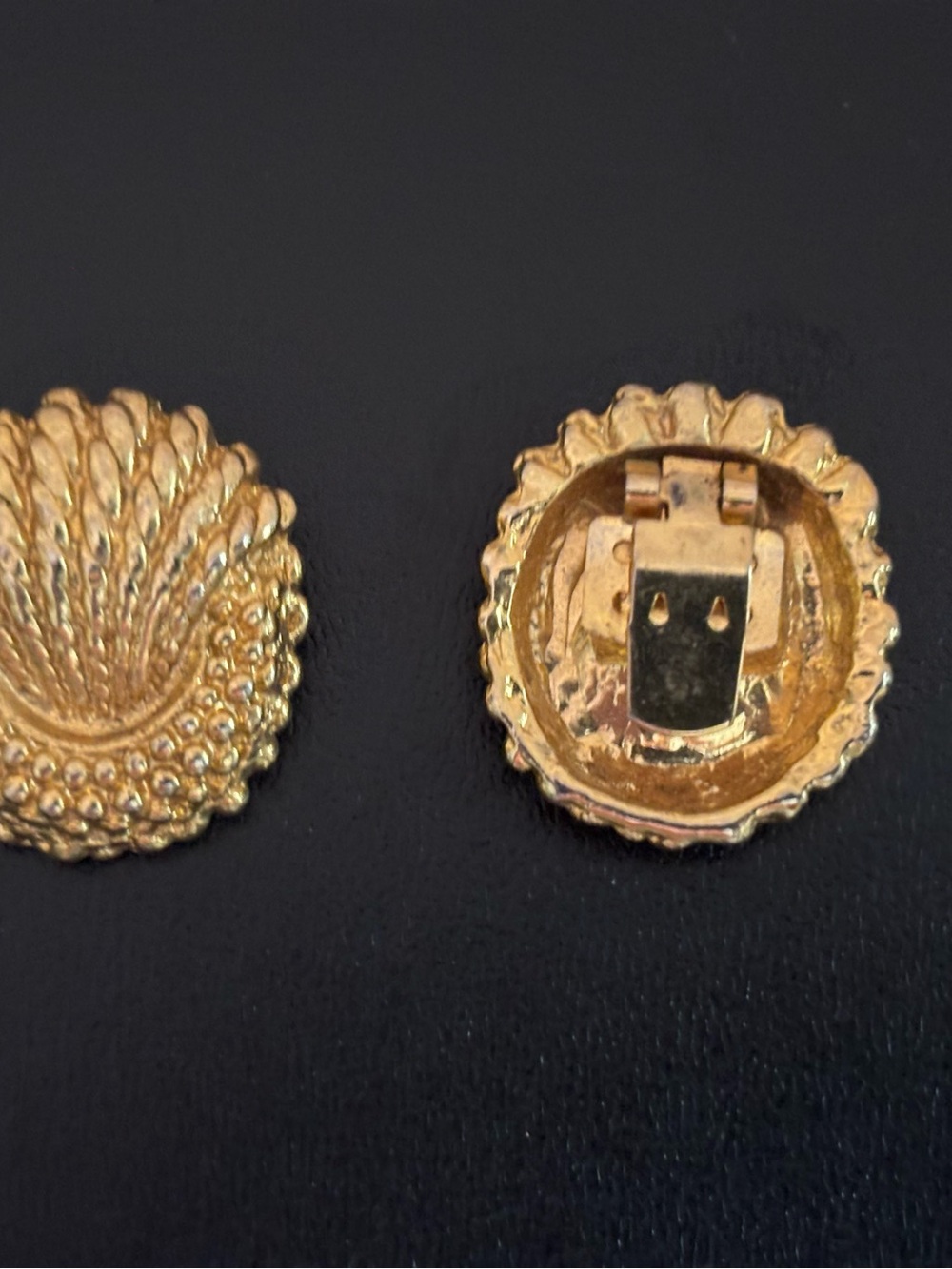 Gold-Tone Decorative Clip shoe clips  -